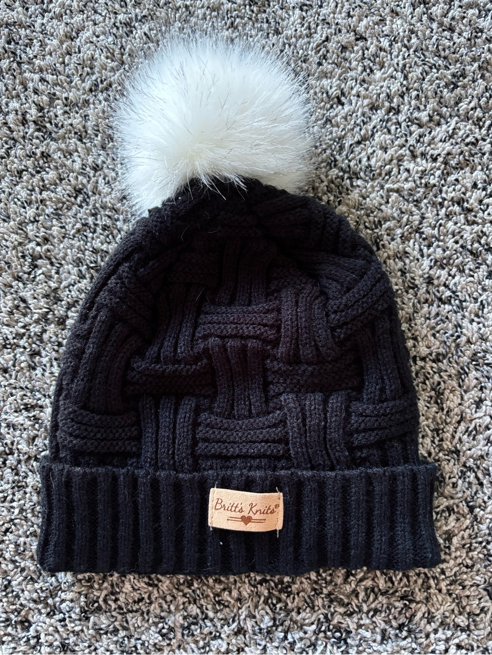 Women’s Black Pom Pom Beanie